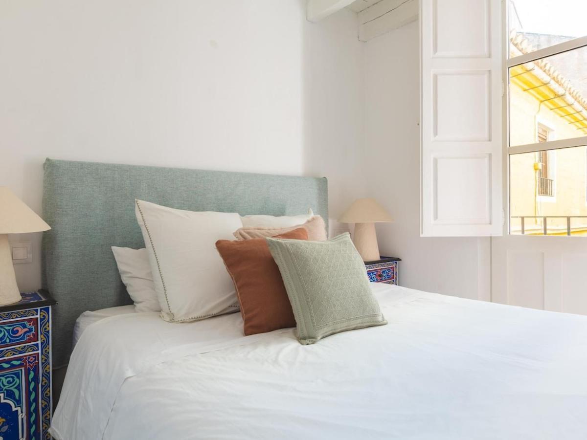 Apartment Plaza De Martires *